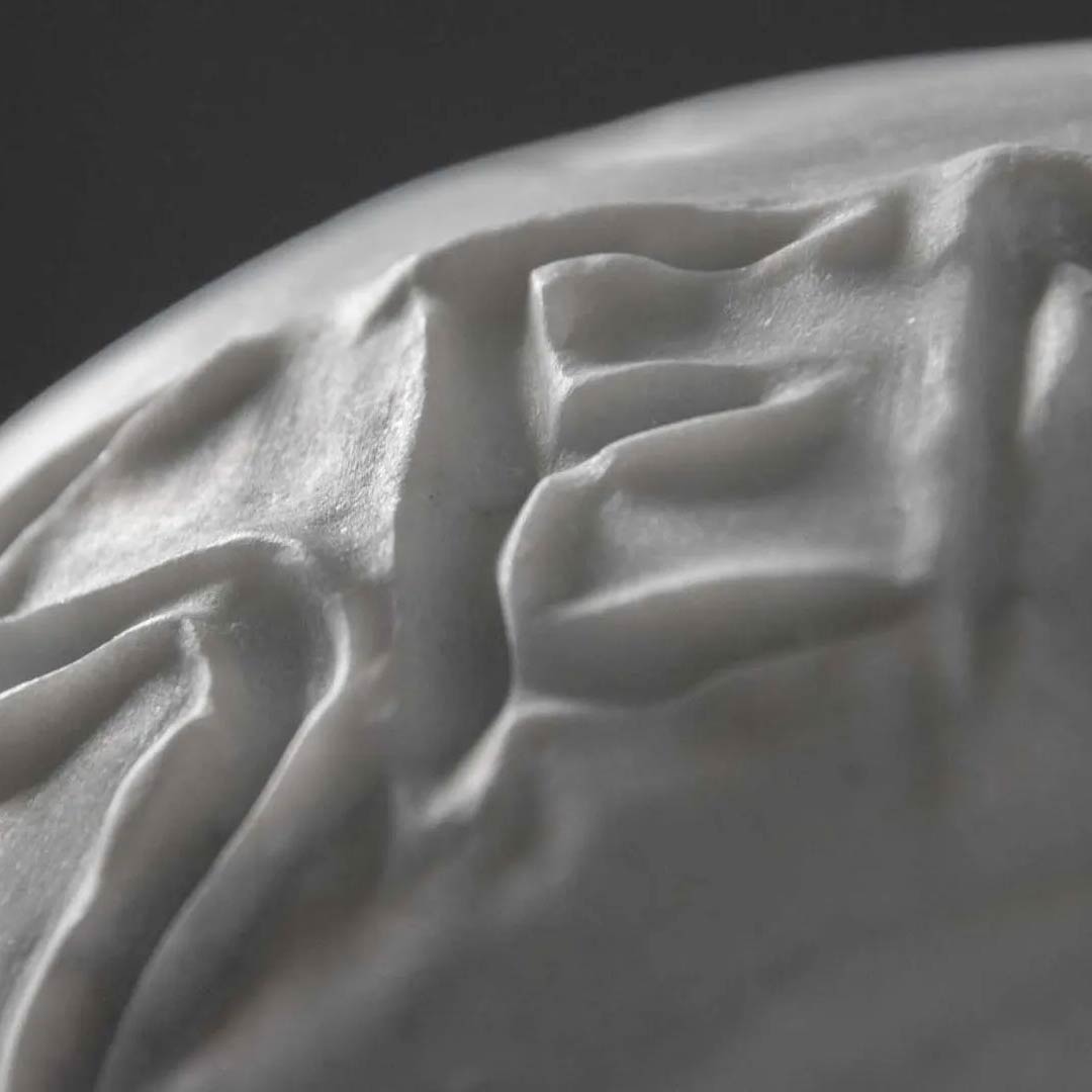 SENECA - besondere Steinskulpturen vom Bildhauer Steinbildhauer Jonas Eideloth Landau, München