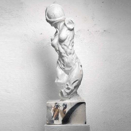 SENECA - besondere Steinskulpturen vom Bildhauer Steinbildhauer Jonas Eideloth Landau, München