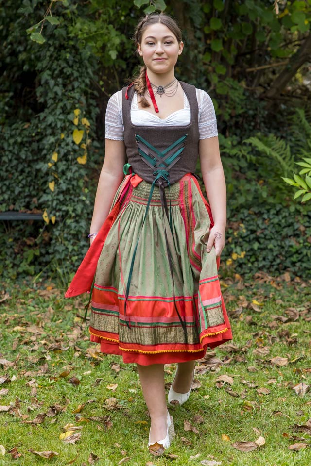 Designer Dirndl aus München von Michaela Keune – Designerdirndl