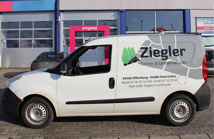  Fahrzeugbeschriftung von Signus Werbetechnik in Deggendorf für Regensburg Straubing 