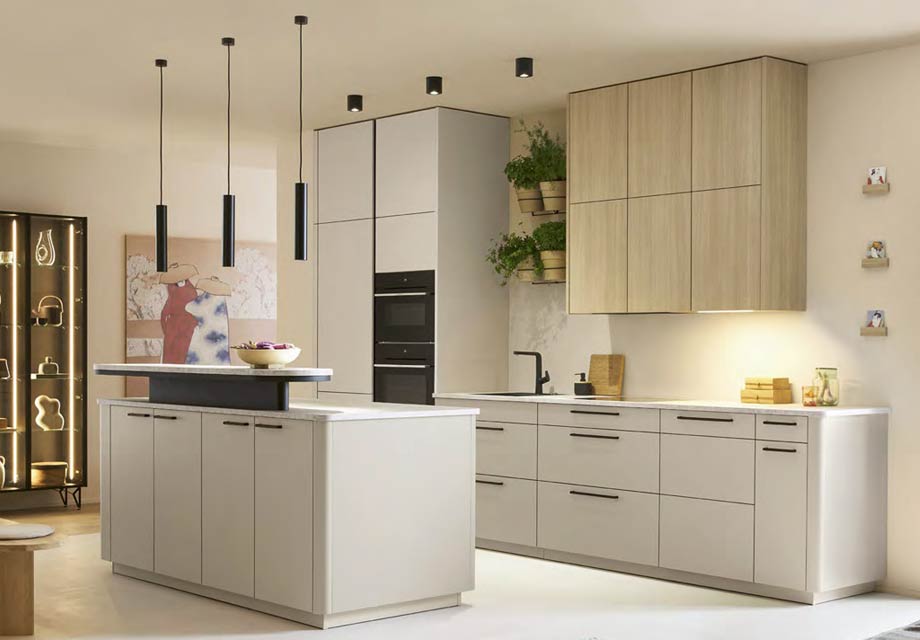 SCHÜLLER KÜCHEN bei Treffpunkt Küche Niggemeyer in Salzkotten nahe Paderborn