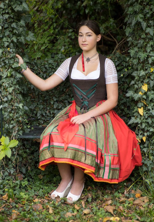 Luxus Dirndl – exklusive Dirndl von Michaela Keune