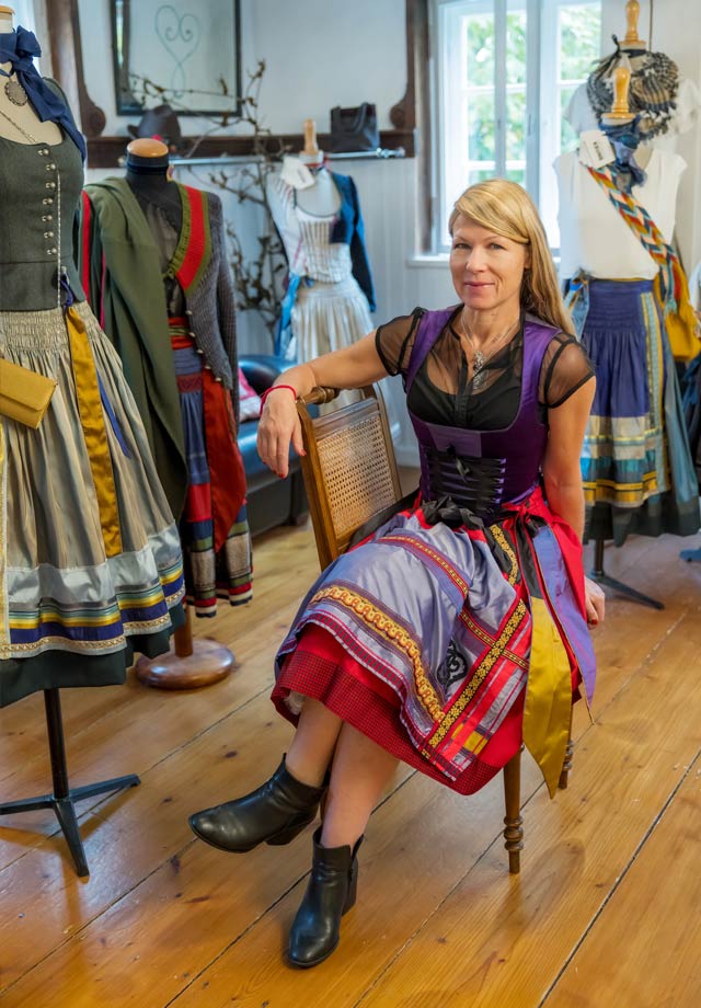 Luxus Dirndl – exklusive Dirndl von Michaela Keune