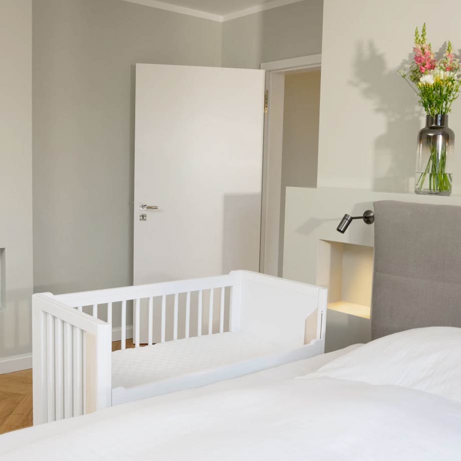 Engel & Bengel präsentiert NAOLIMA MoveMi® das wandelbare Babybett Camp