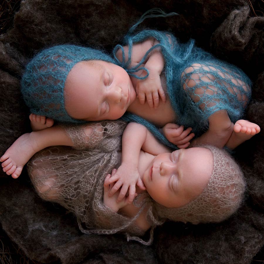 Newbornshooting Neugeborenenshooting in München mit der Babyfotografin Anne Deml